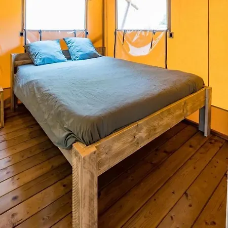 Zecamping 3 Etoiles Pet Friendly Et Piscine Avec Acces Direct A Un * 坎松