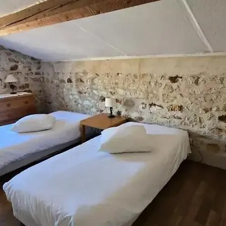 Zecamping 3 Etoiles Pet Friendly Et Piscine Avec Acces Direct A Un Camping *